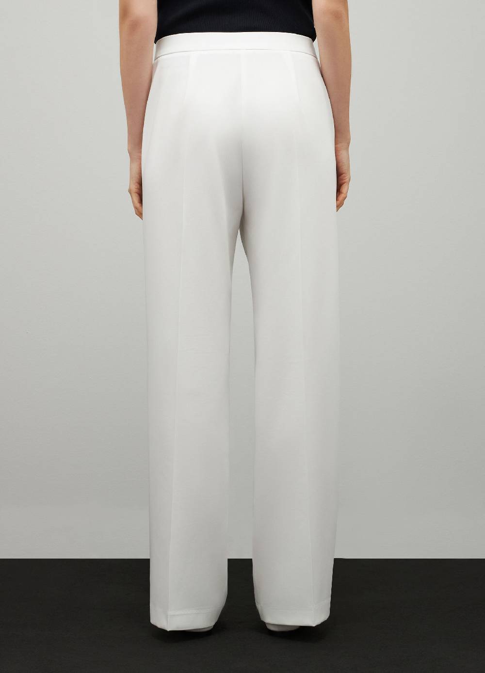 LES COPAINSPantaloni in tessuto stretch Moda