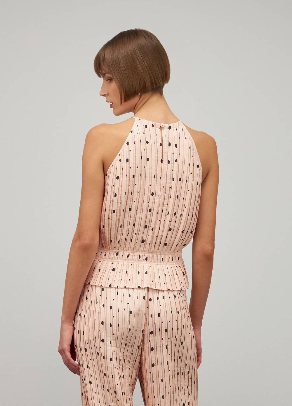 LES COPAINSTop con scollo all'americana Prezzo basso