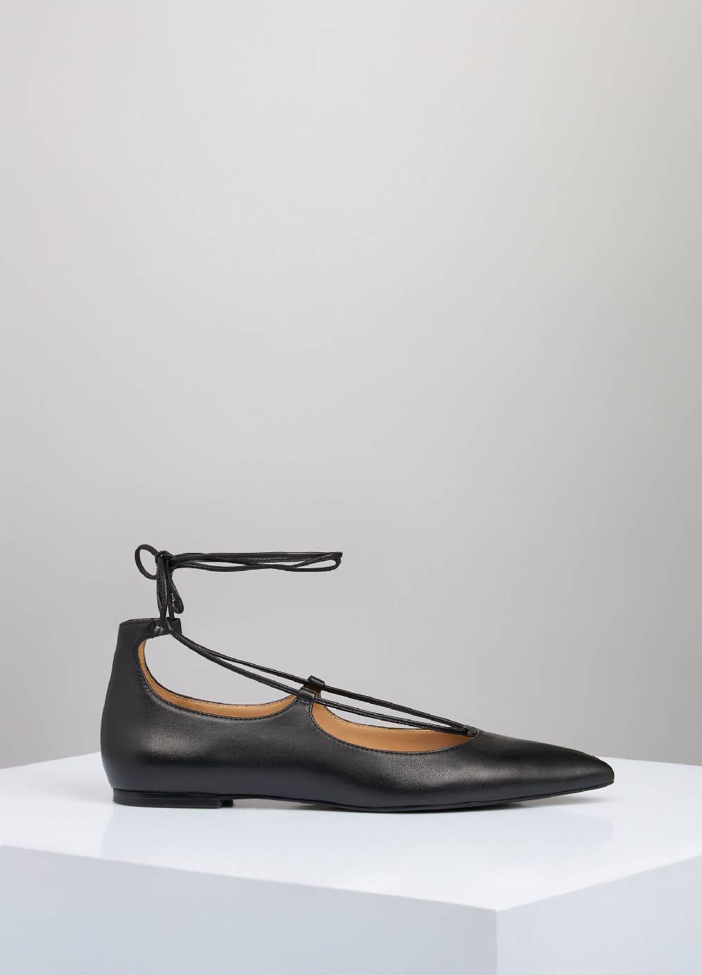 LES COPAINSBallerine in vera pelle con laccetti Pezzi Unici