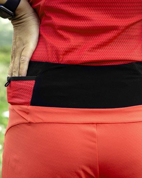 Lamunt TERESA PANTALONCINI LEGGERI 2 IN 1 II Offerta