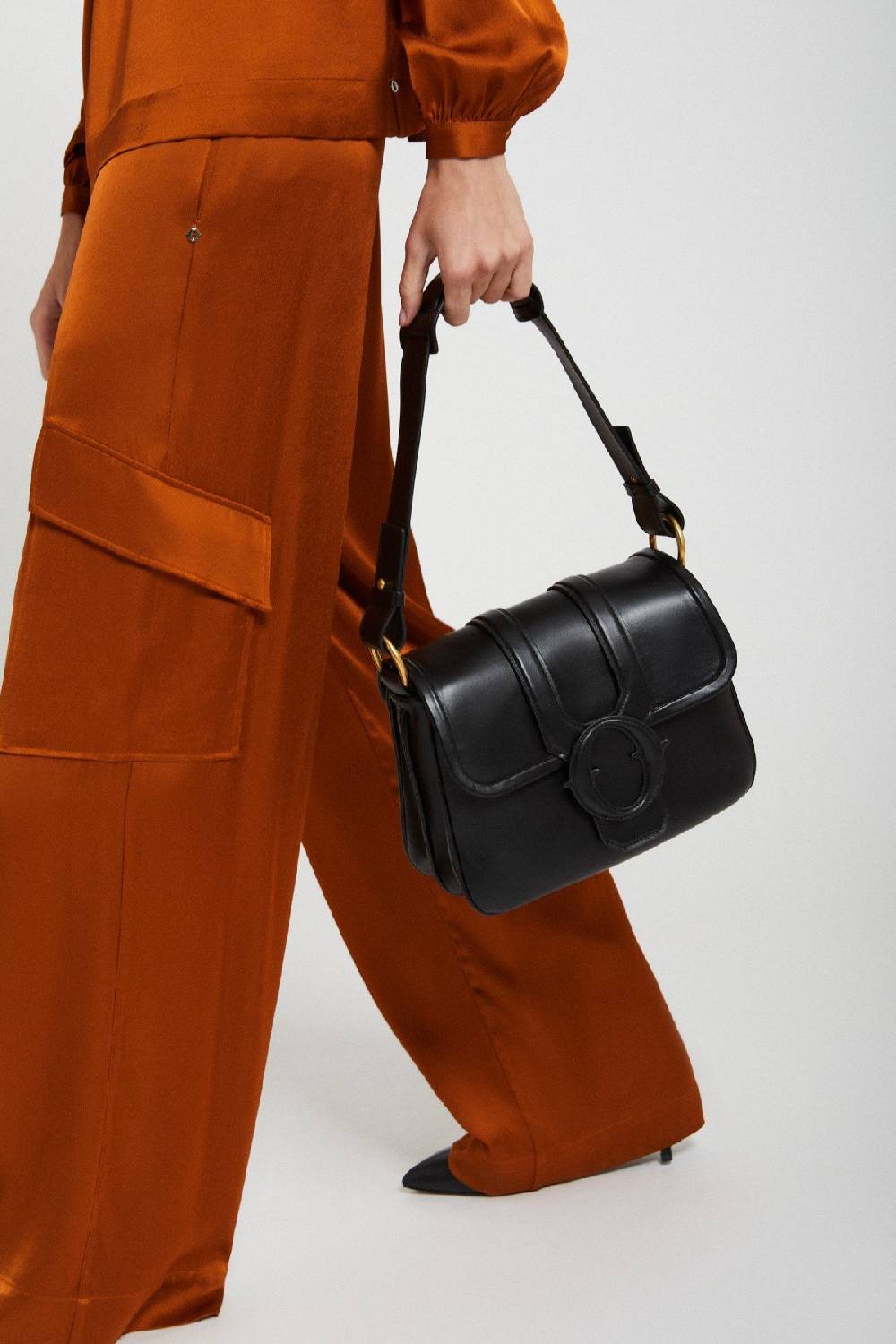 ottod'Ame Leather tesorino bag Offerta