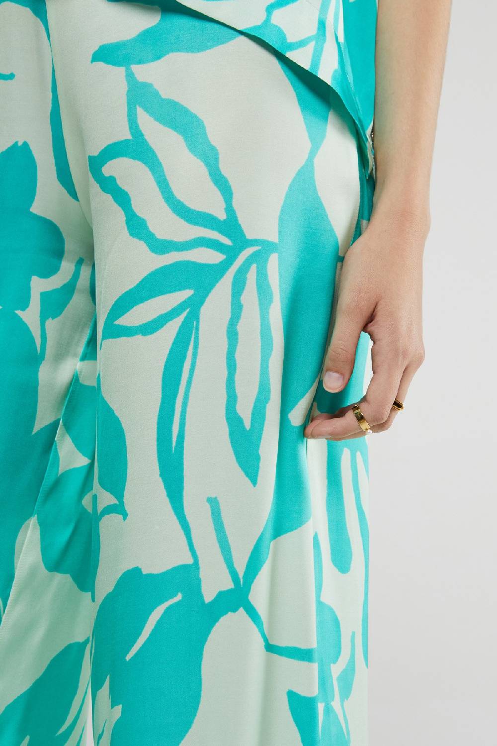 ottod'Ame Printed viscose trousers Shopping Online