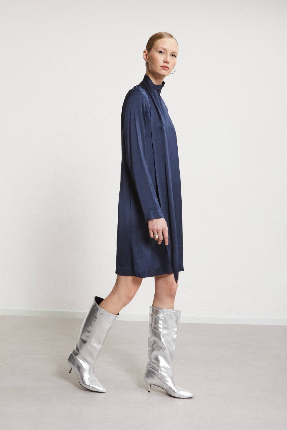 ottod'Ame Viscose short dress with sash Offerta