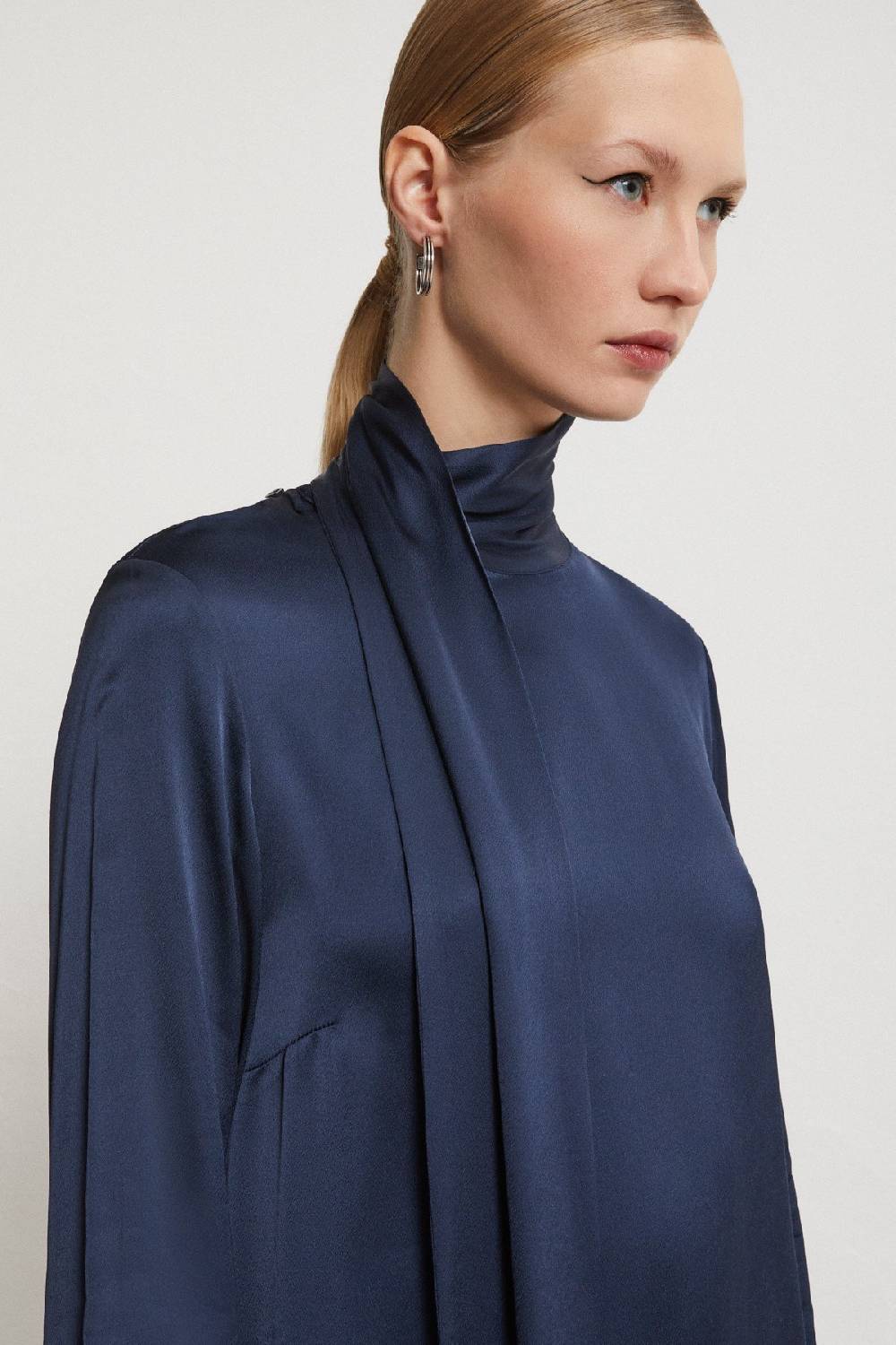 ottod'Ame Viscose short dress with sash Offerta