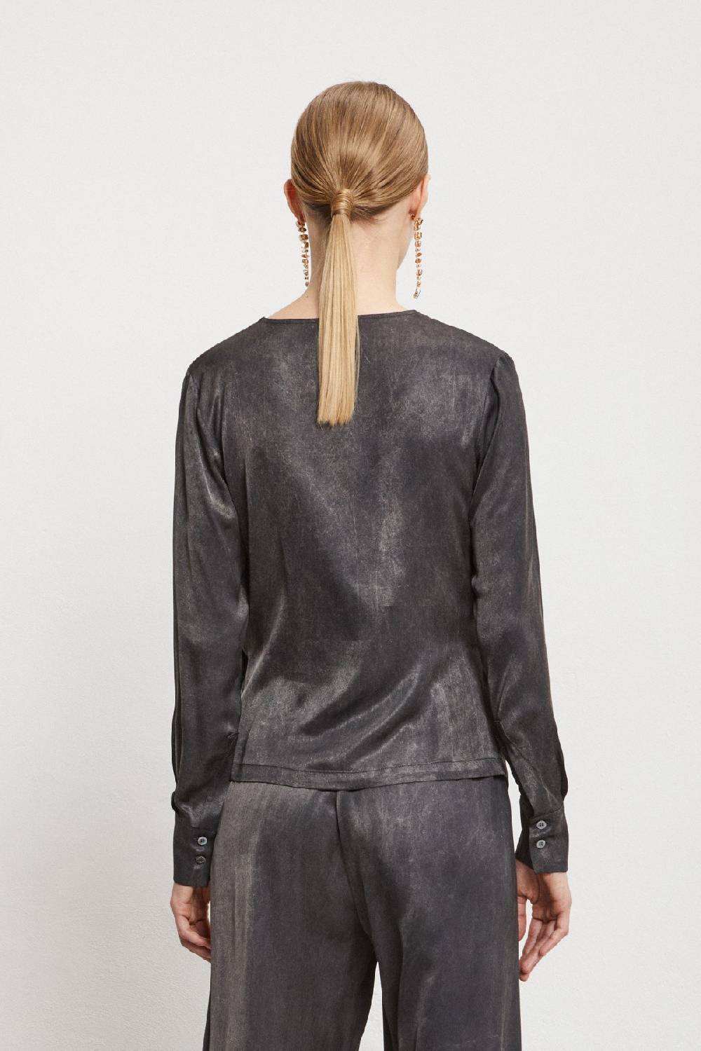 ottod'Ame Viscose blouse with V-neck and side buttoning Presa