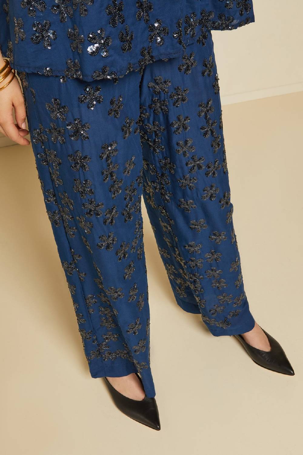 ottod'Ame Trousers with sequins Italy