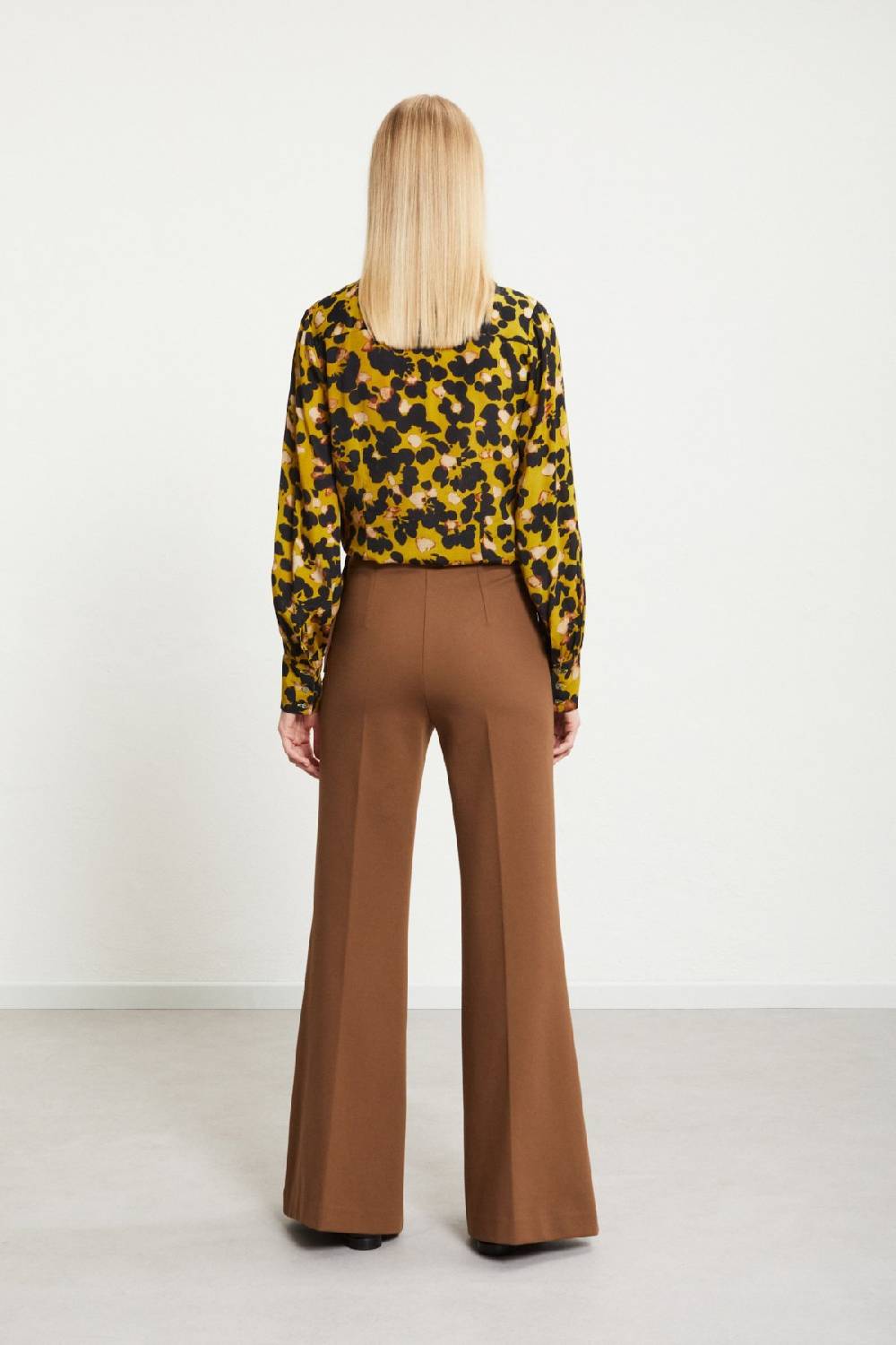 ottod'Ame Flare trousers Affare Del Giorno