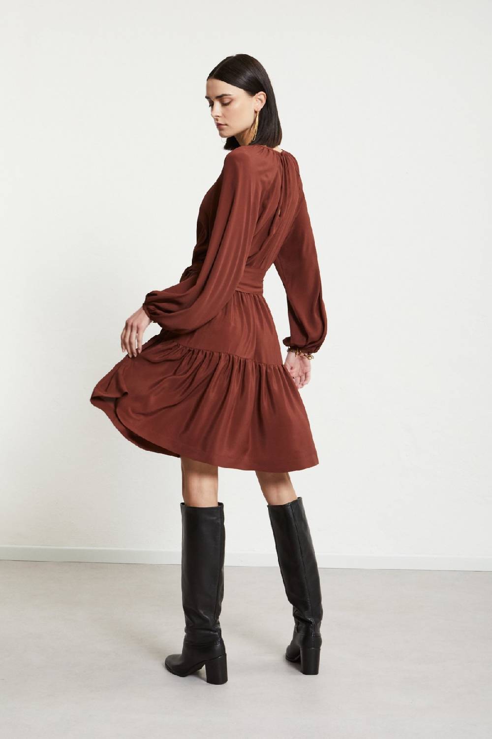 ottod'Ame Silk-blend mini dress with sash Vendite stagionali
