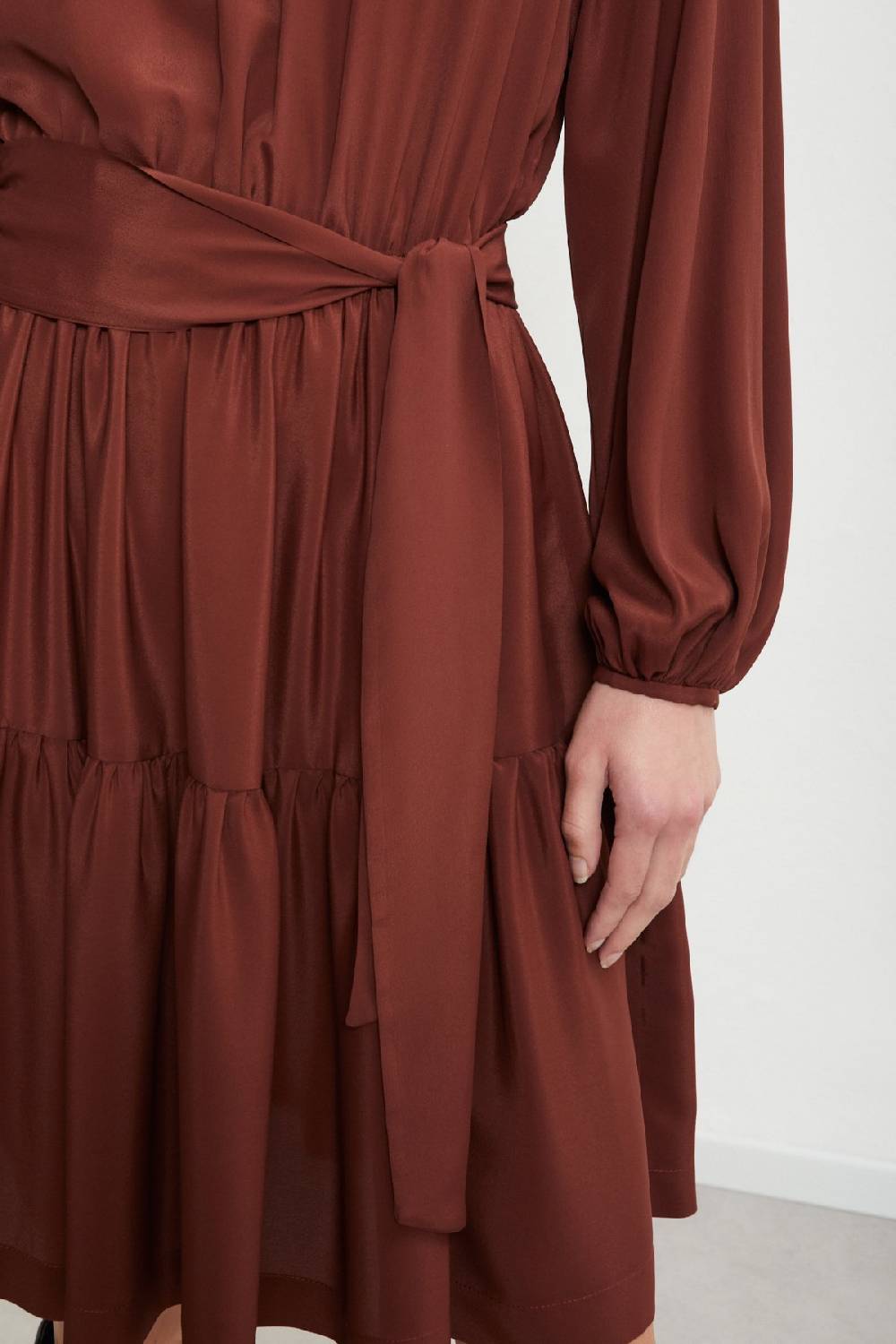 ottod'Ame Silk-blend mini dress with sash Vendite stagionali
