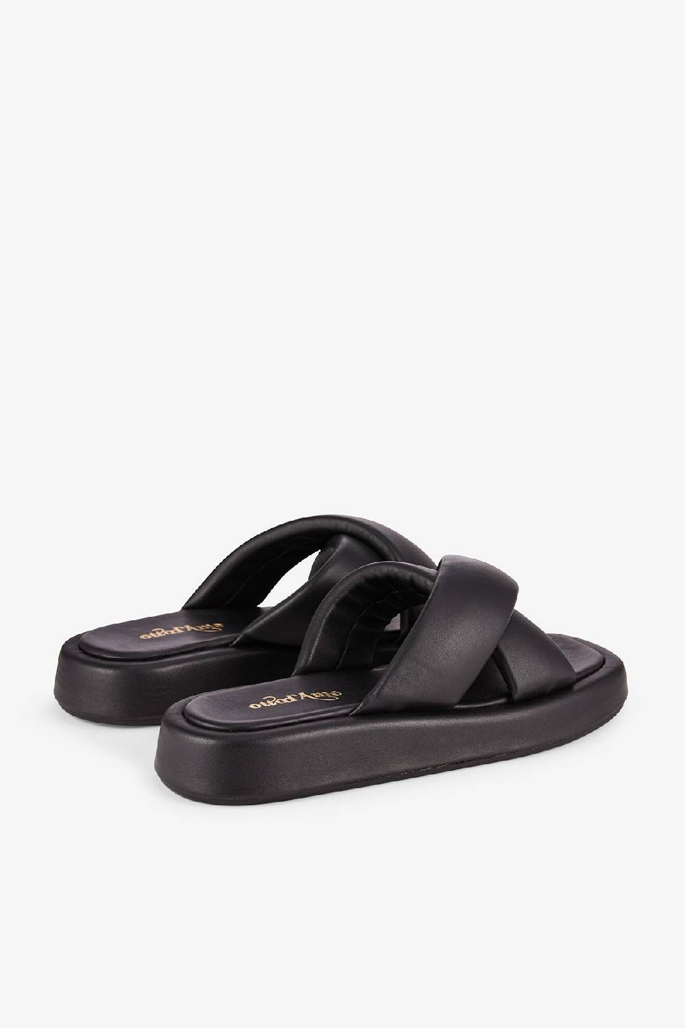 ottod'Ame Leather fluffy platform Black Friday Prezzi
