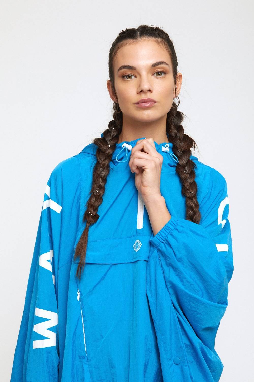 ottod'Ame Waterproof poncho with hood Ultimi tre giorni