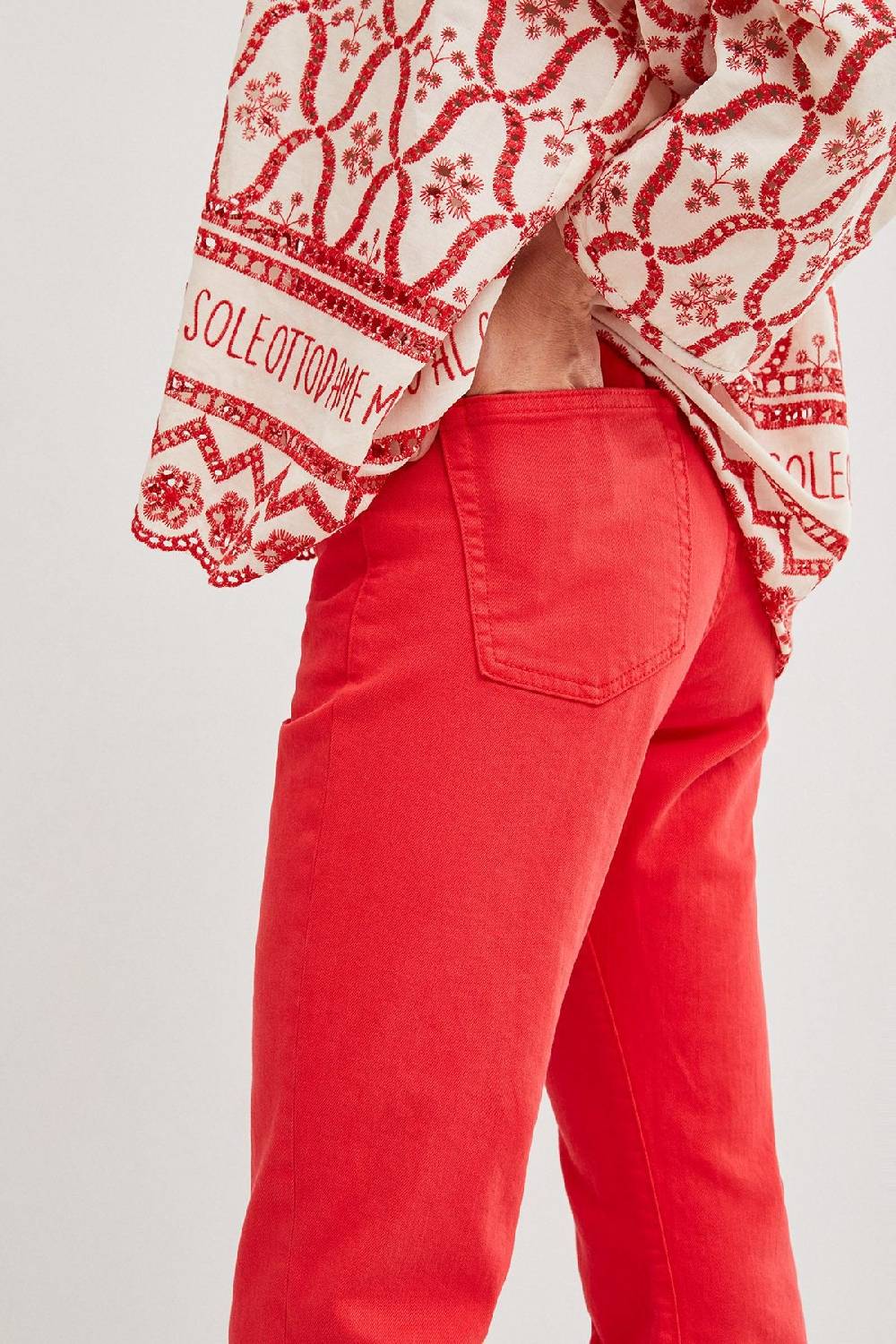 ottod'Ame Ribcage Botcut jeans Latest stili