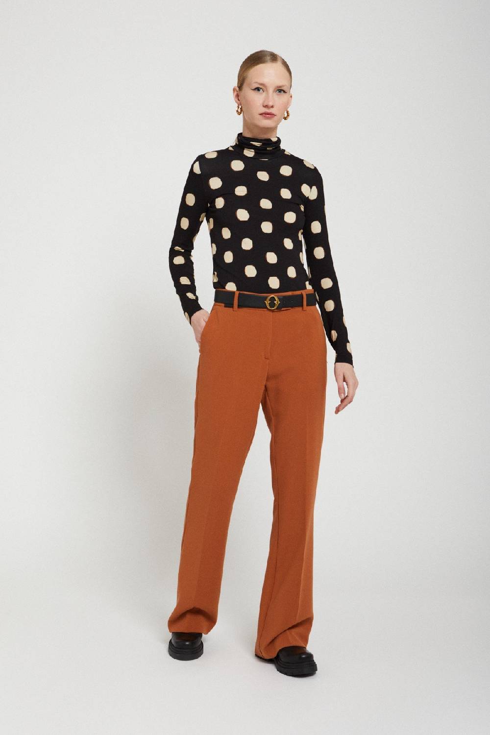 ottod'Ame Straight trousers Sconto di tempo limitato