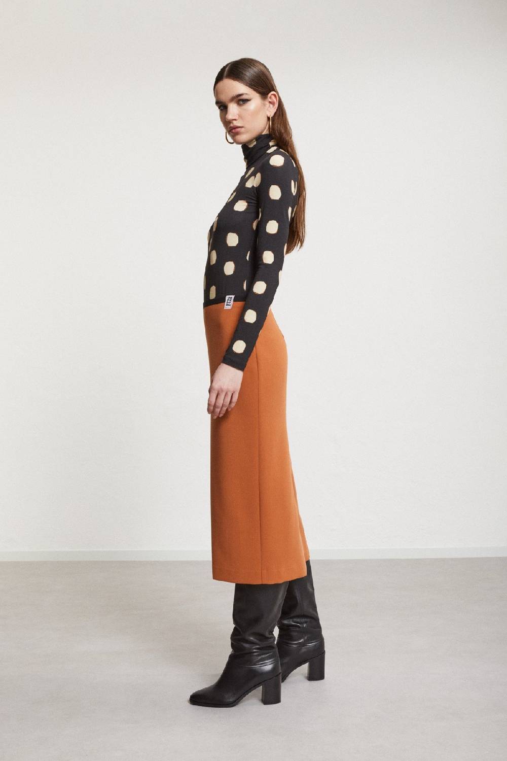 ottod'Ame Solid midi skirt Prezzo di fabbrica