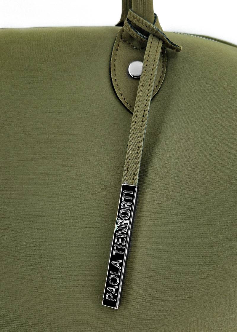 Paola T. Bauletto large in neoprene con dettagli argento Qualità