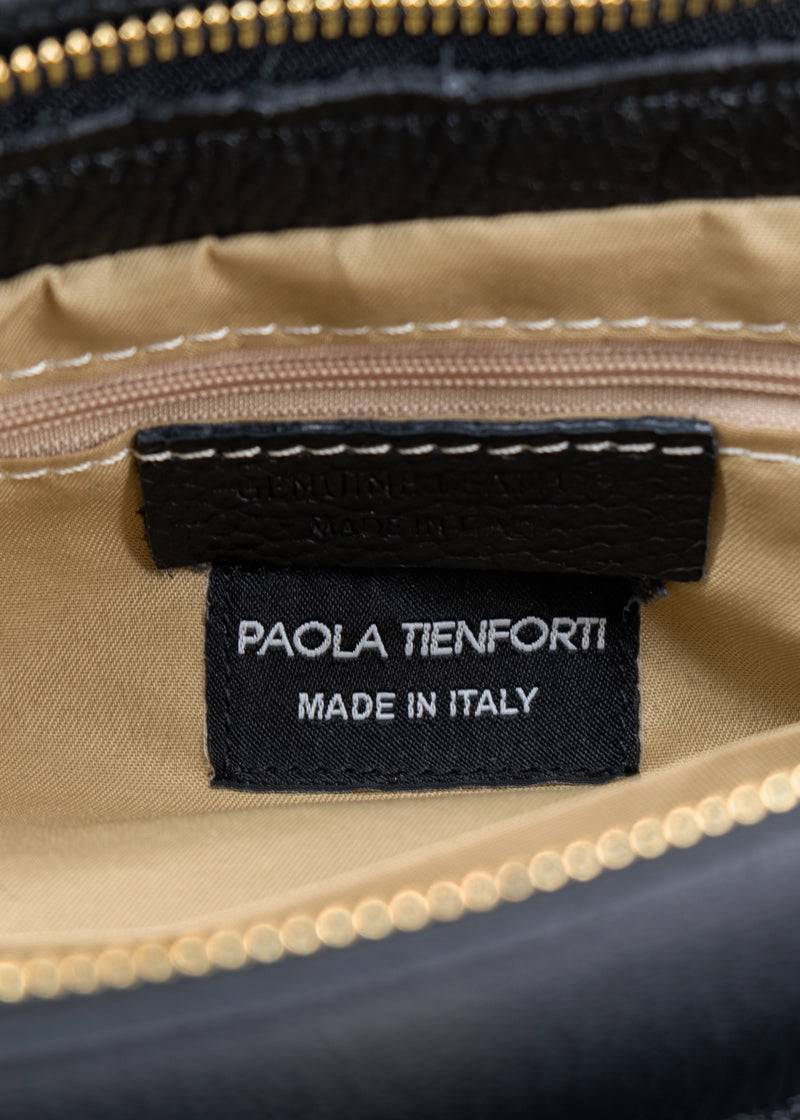 Paola T. Baguette medium in pelle morbida con dettagli oro Spedizione Gratuita