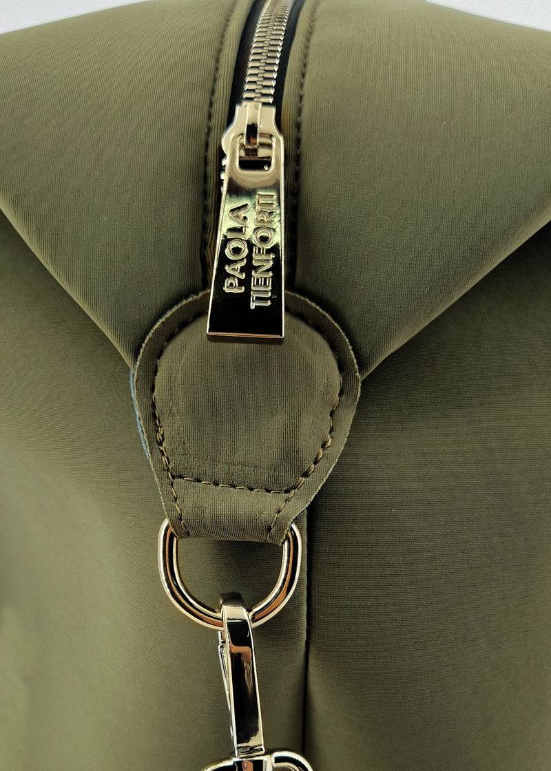 Paola T. Bauletto large in neoprene con dettagli oro Consegna Veloce