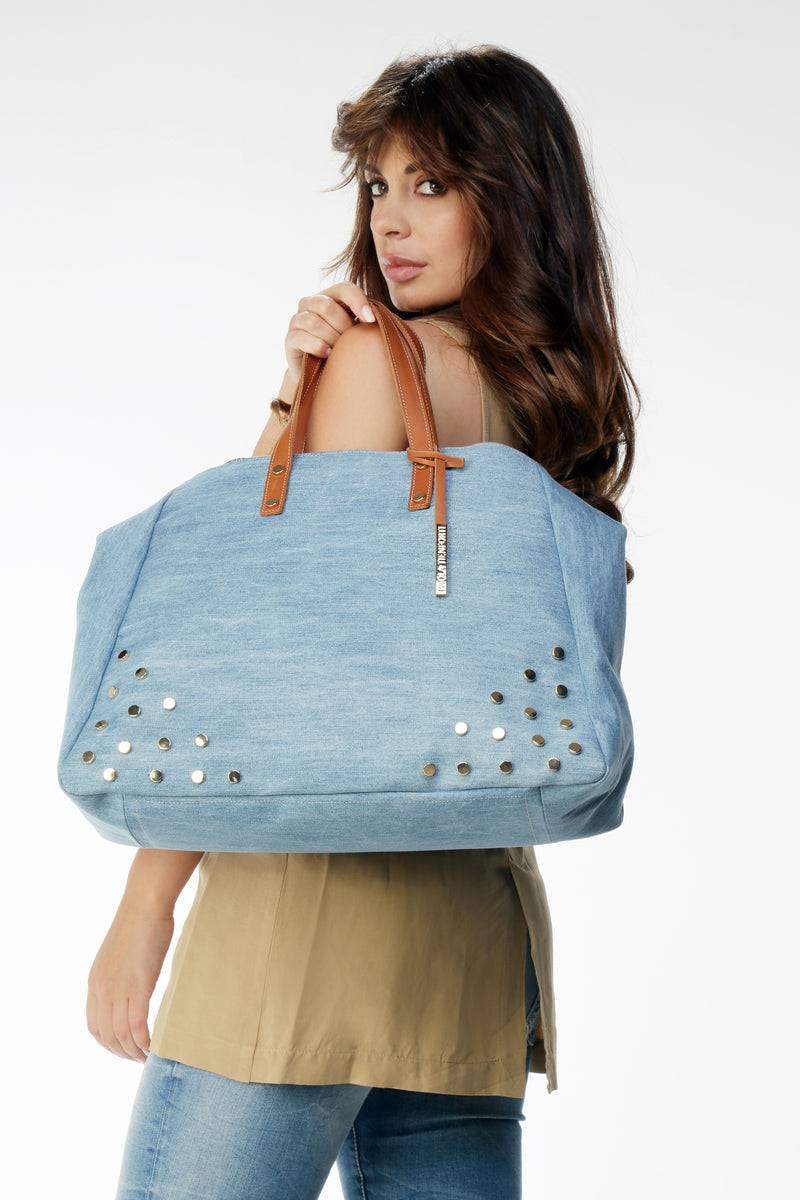 Paola T. Shopper con rivetti e pendente oro Offerta