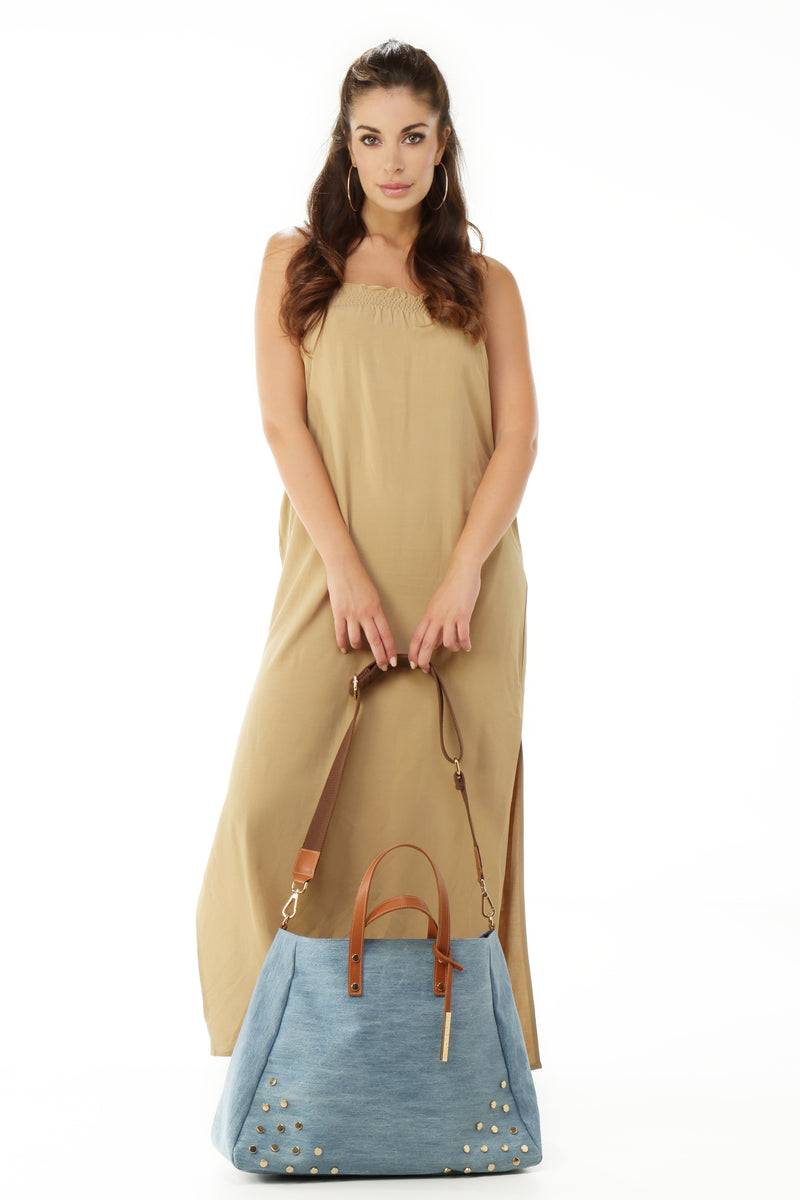 Paola T. Shopper con rivetti e pendente oro Offerta