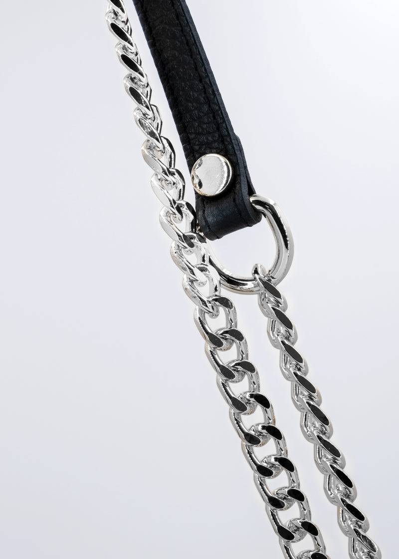Paola T. Baguette medium in pelle morbida con dettagli argento Saldi