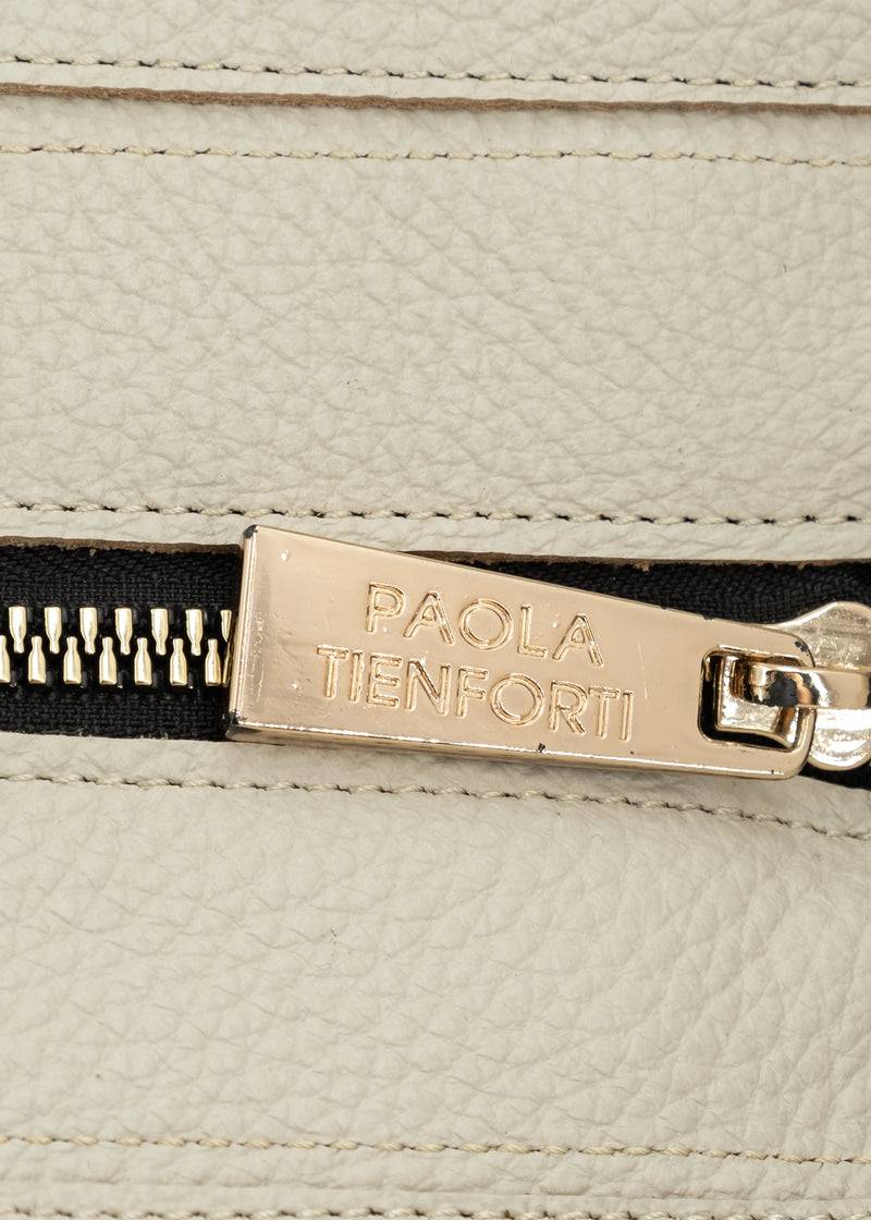 Paola T. Shopper large in pelle morbida con dettagli oro Affare Del Giorno