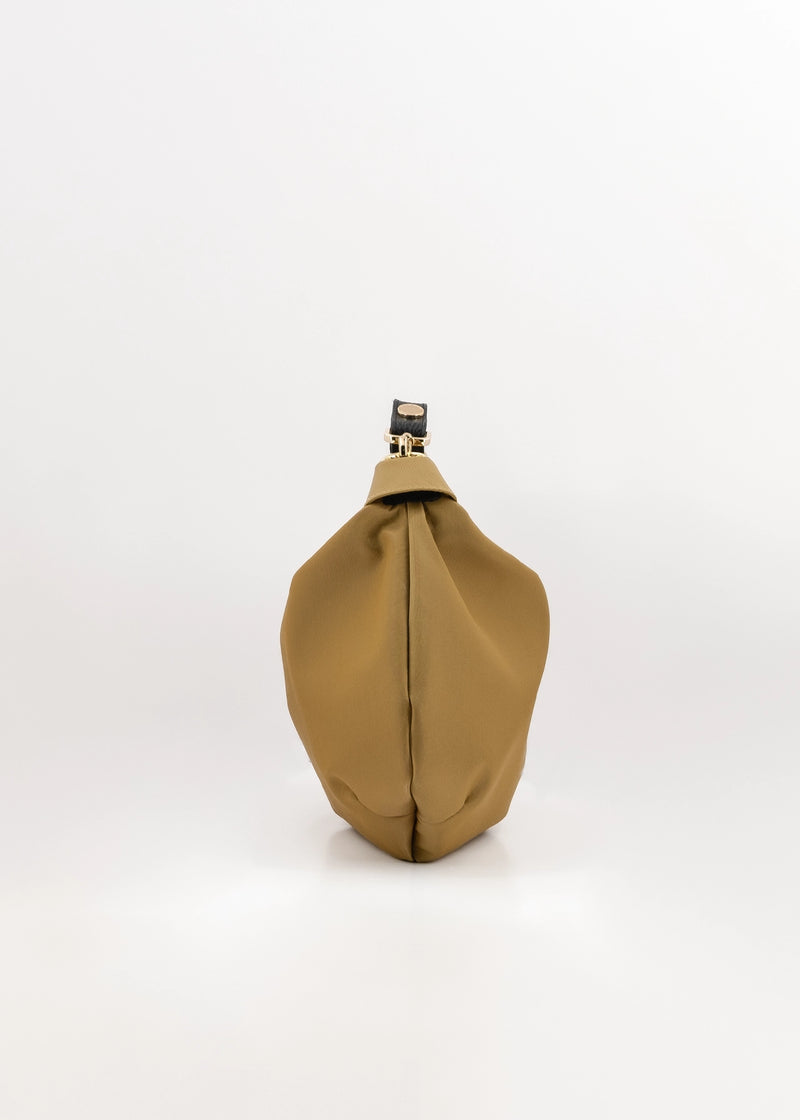 Paola T. Borsa a sacca in nylon con dettagli oro Offerte