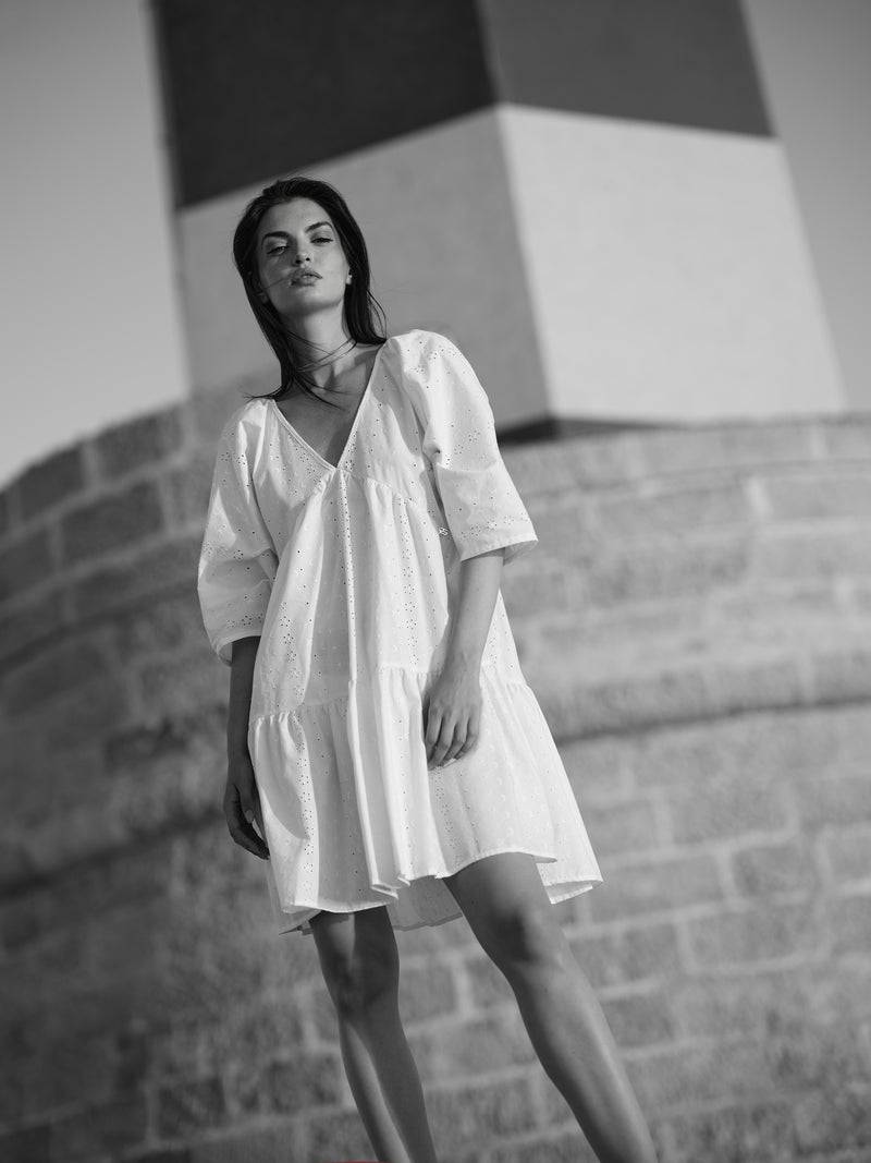 Paola T. Abito in cotone sangallo Moda