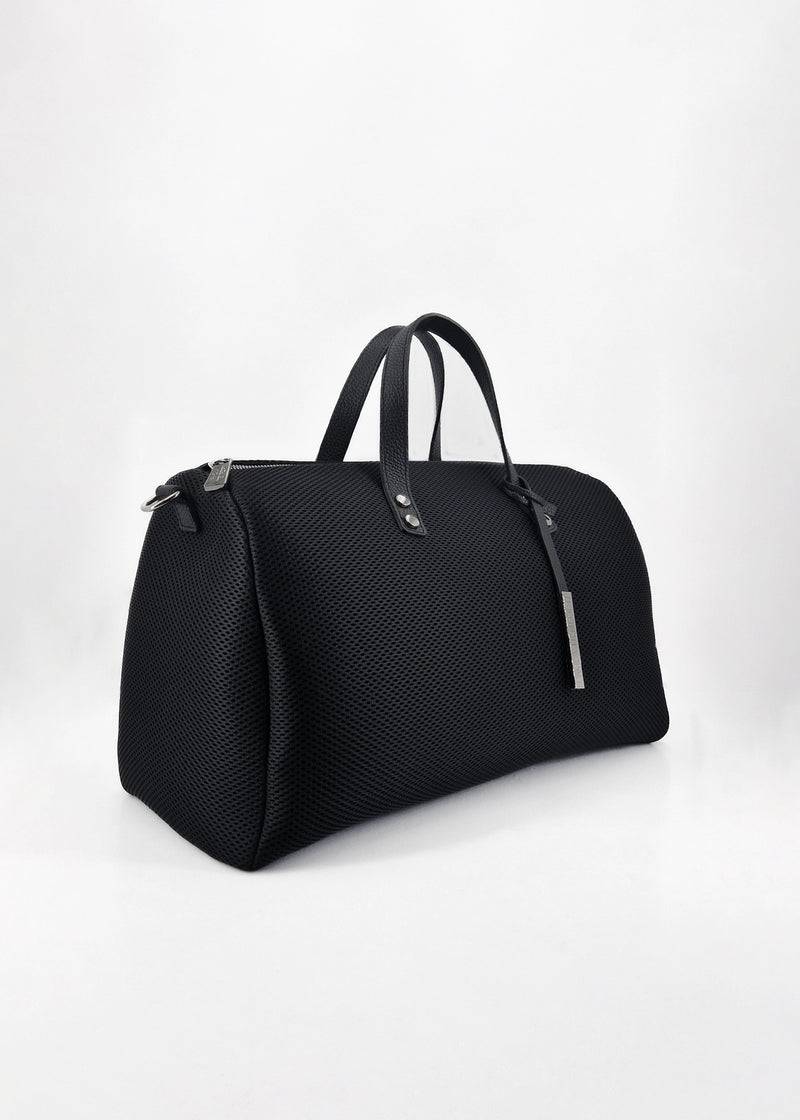 Paola T. Bauletto large in traforato con dettagli argento Outlet