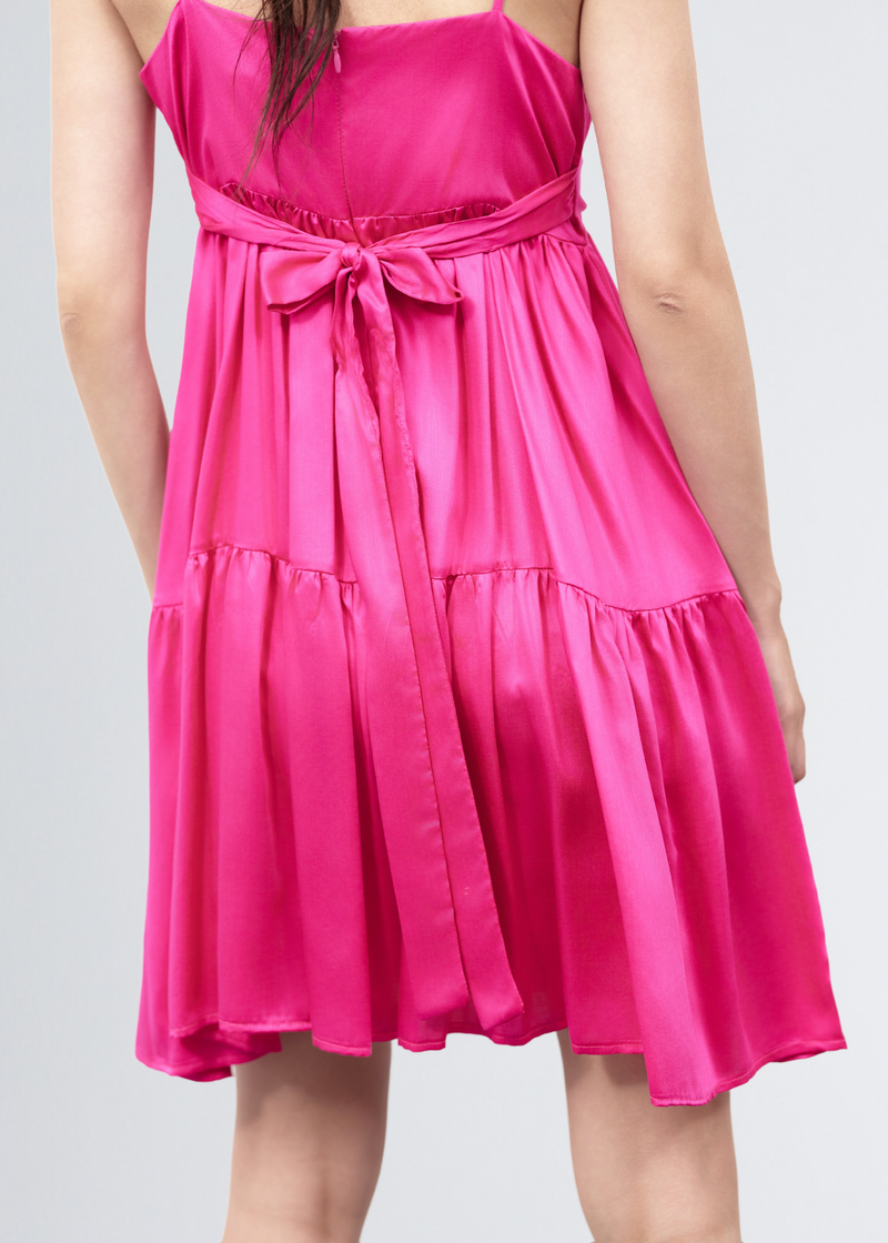 Paola T. Abito corto con scollo incrociato Moda
