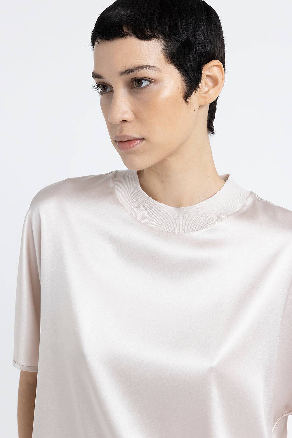 Peserico T-shirt girocollo in raso di seta Moda