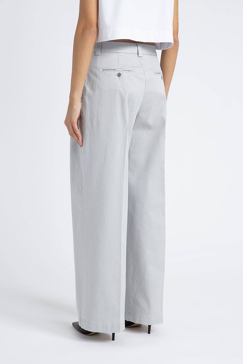 Peserico Pantalone con pieghe in gabardina di cotone seta e tencel Offerta