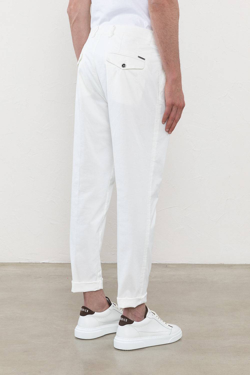Peserico Pantalone chino in gabardina di cotone stretch Nuova