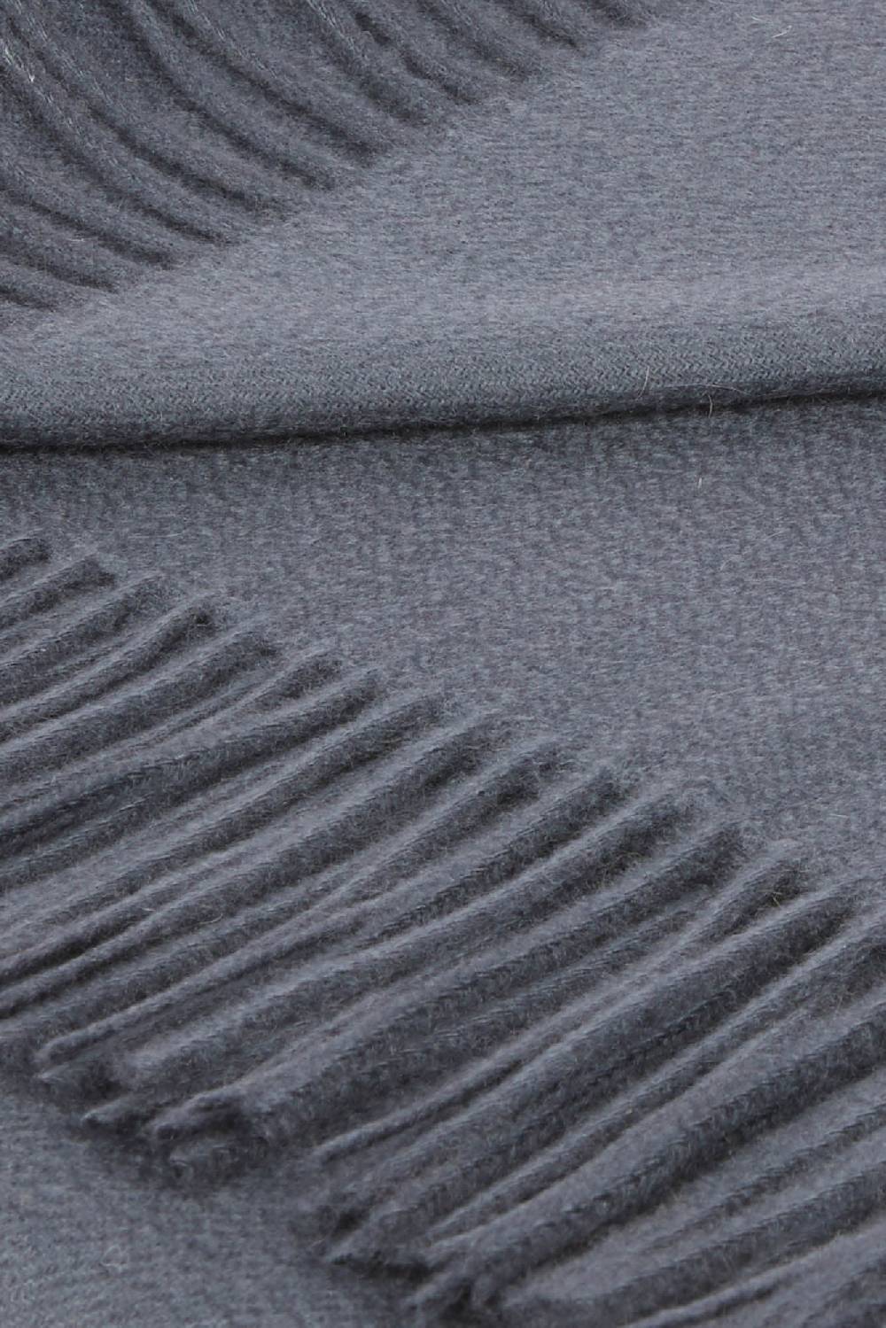Piacenza 1733 Plaid Grigio 150x180 con Frange Arrotolate Acquista Ora