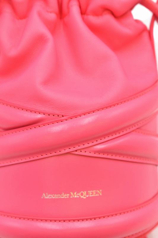 Alexander McQueen A tracolla Codice prodotto: 696811 1AXAC5907 I Più Venduti