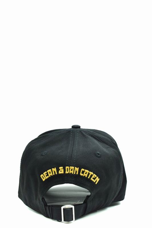 DSQUARED2 Cappelli Codice prodotto: BCM0682 05C000012124 Qualità Garantita