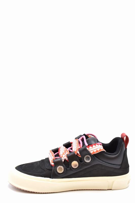 Marcelo Burlon Sneakers Codice prodotto: CMIA097F22LEA001 Prezzo Ridotto