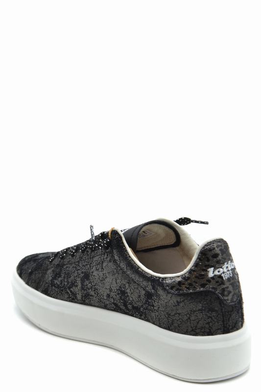 Lotto Sneakers Codice prodotto: T7440 Acquista Ora