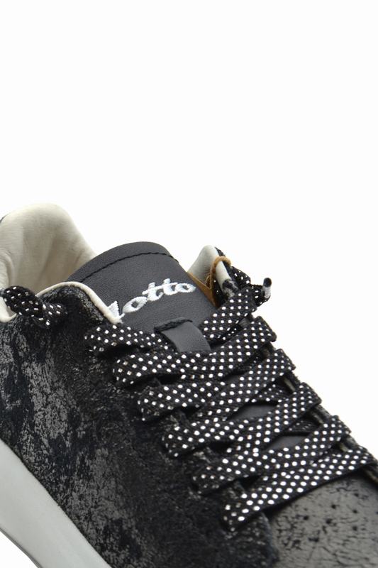 Lotto Sneakers Codice prodotto: T7440 Acquista Ora
