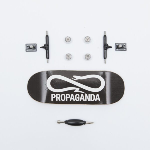 Propaganda Propaganda x Close Up Fingerboard complete set – Black Hotsell