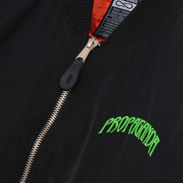 Propaganda Triangle Panther Bomber – Black Vendite Flash