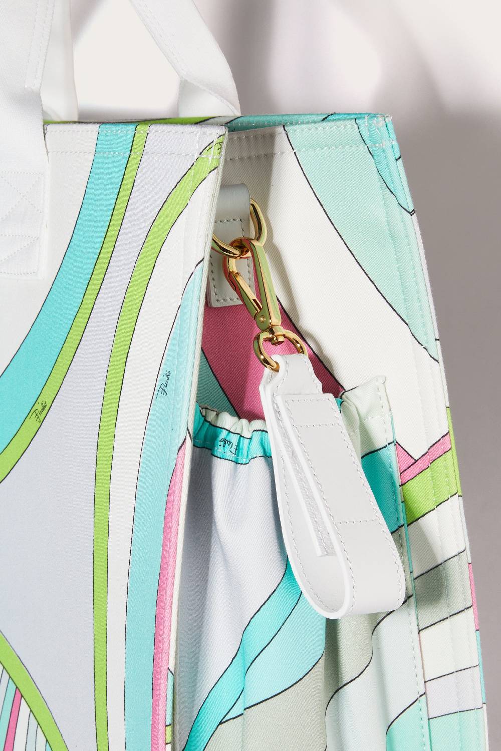 Pucci Iride-Print Changing Bag In Saldo