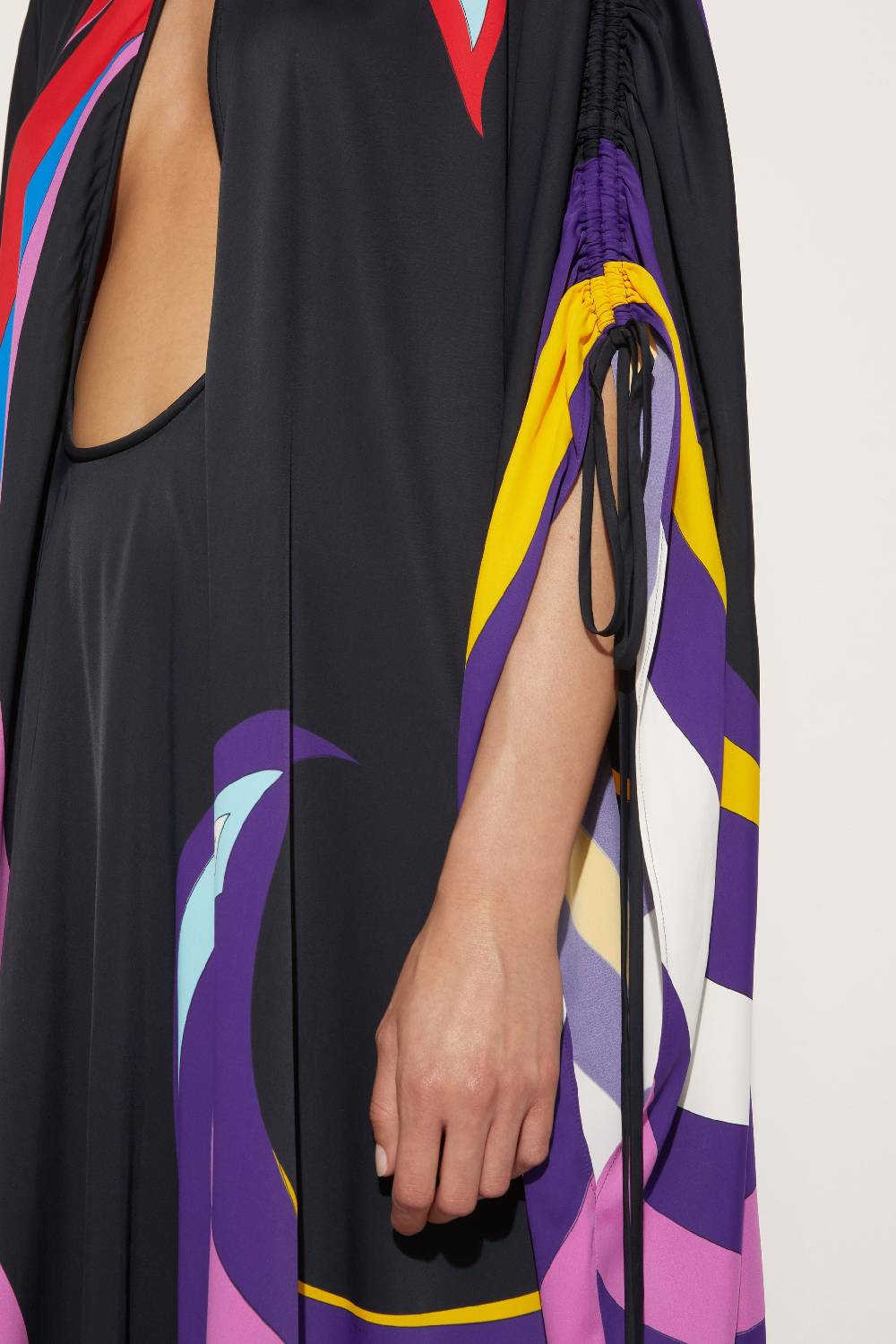 Pucci Abito kaftano con stampa Cigni Novità