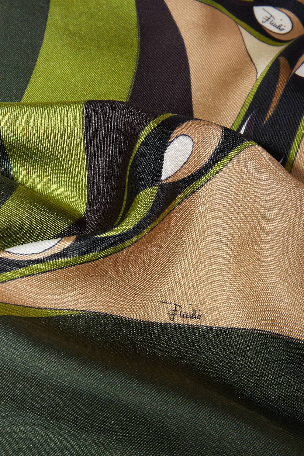 Pucci Foulard in seta con stampa Pesci Ritorno libero
