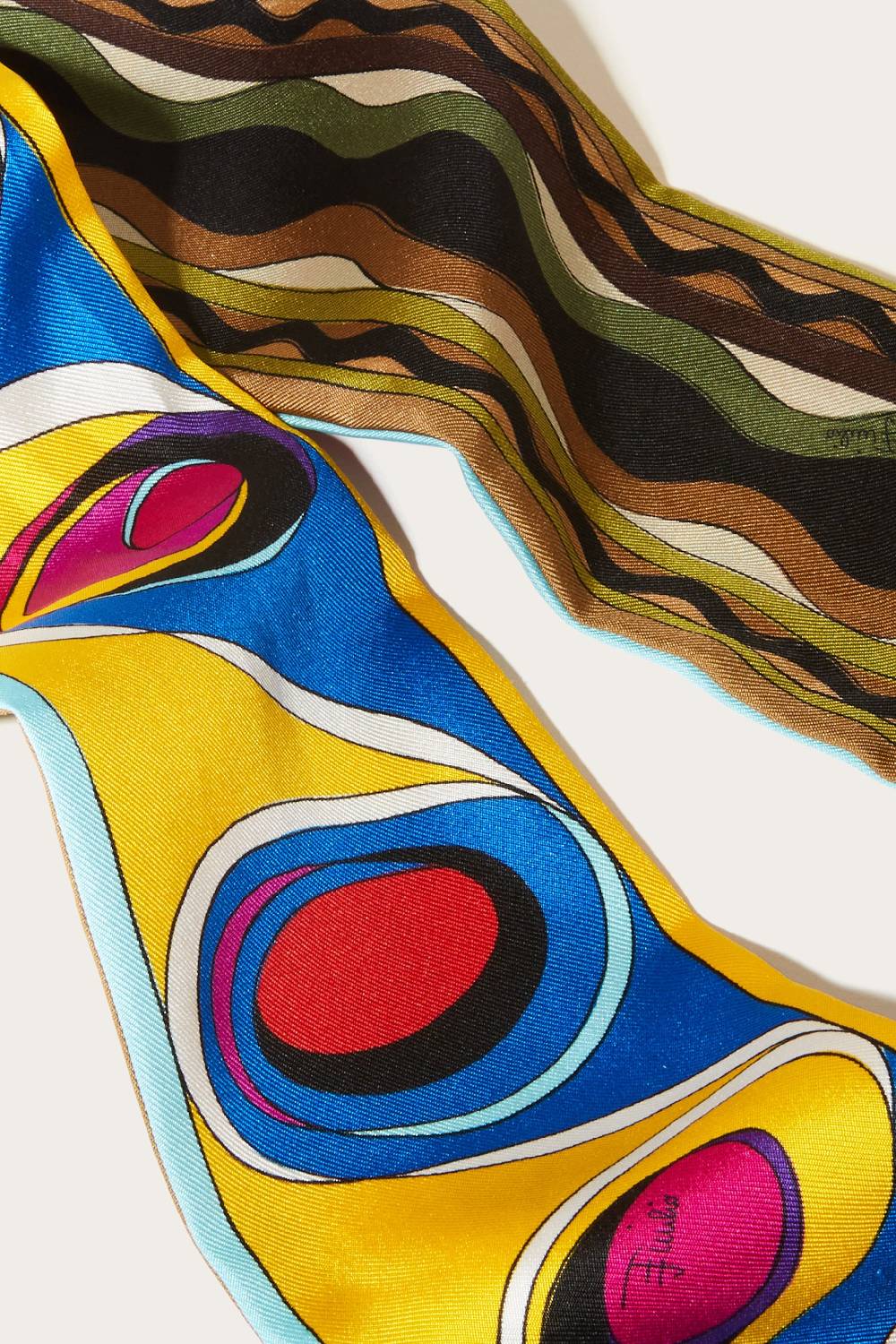 Pucci Foulard in seta con stampa Bersaglio Offerta natalizia