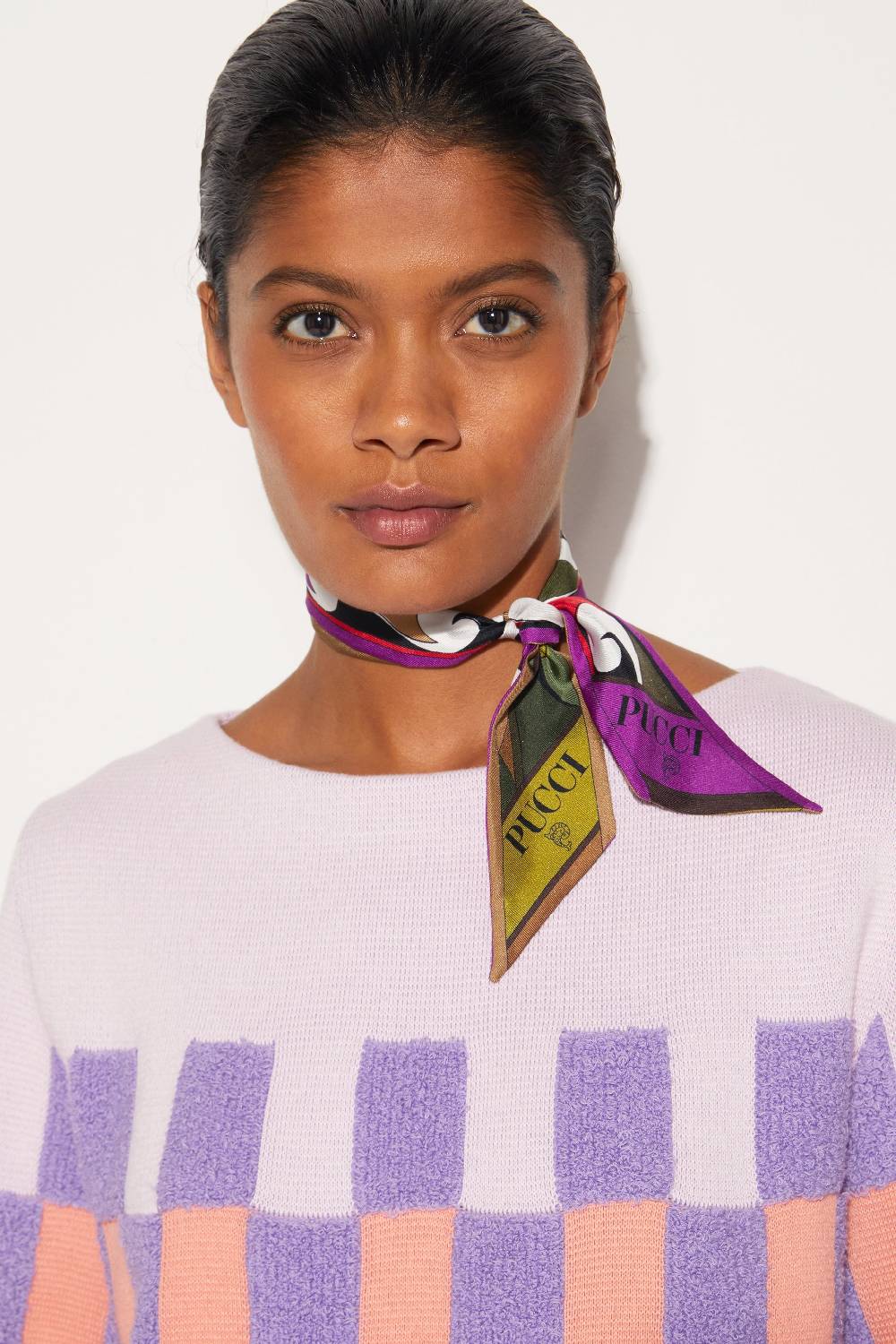 Pucci Foulard in seta con stampa Rombi Offerta per la Festa della Mamma