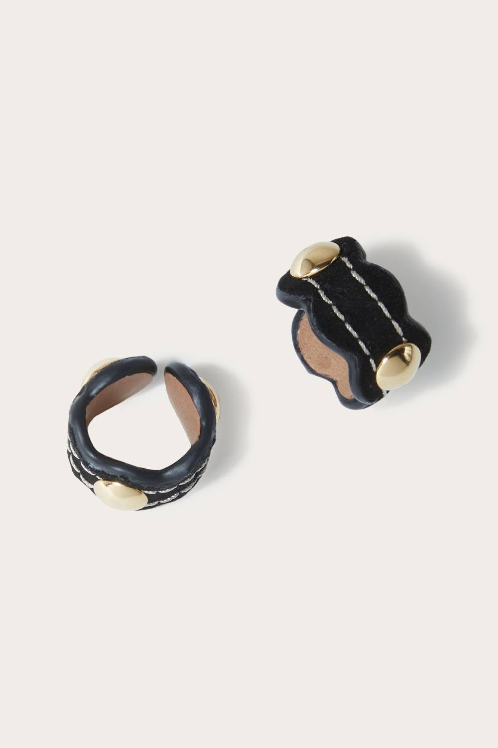Pucci Anello Onde sottile in pelle scamosciata Solo un giorno rimasto