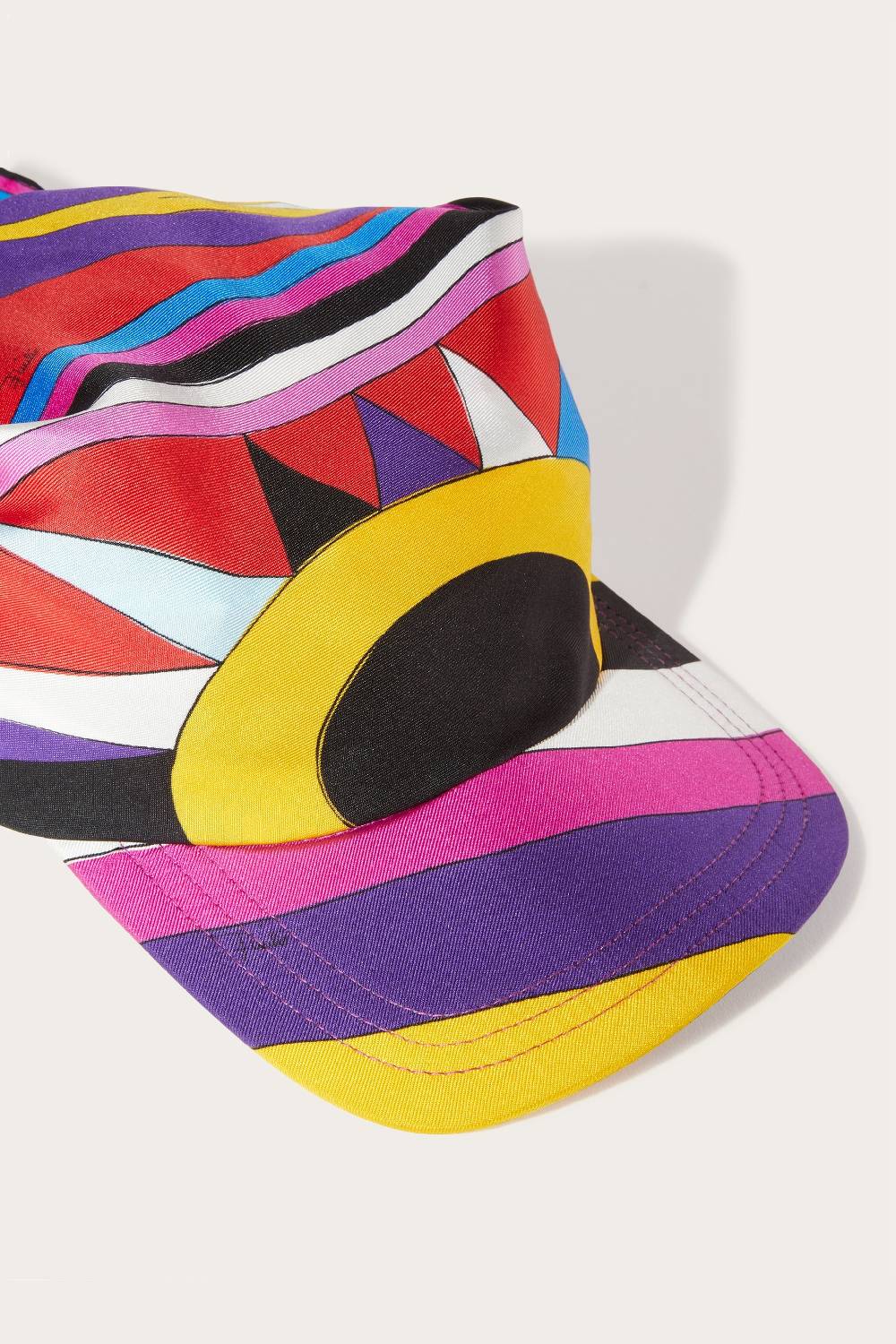 Pucci Cappello in seta con stampe Cigni e Iride Duty-free