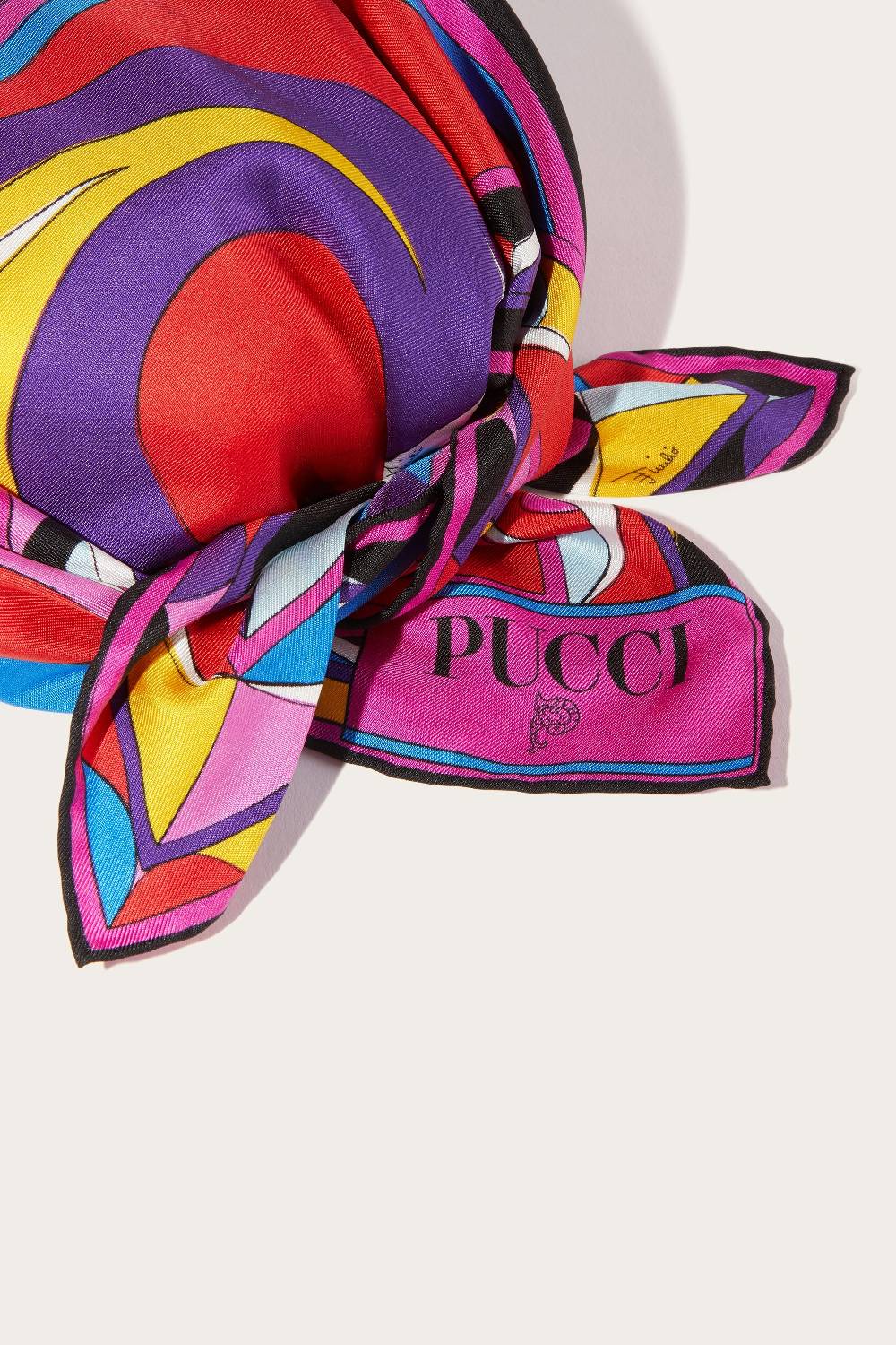 Pucci Cappello in seta con stampe Cigni e Iride Duty-free