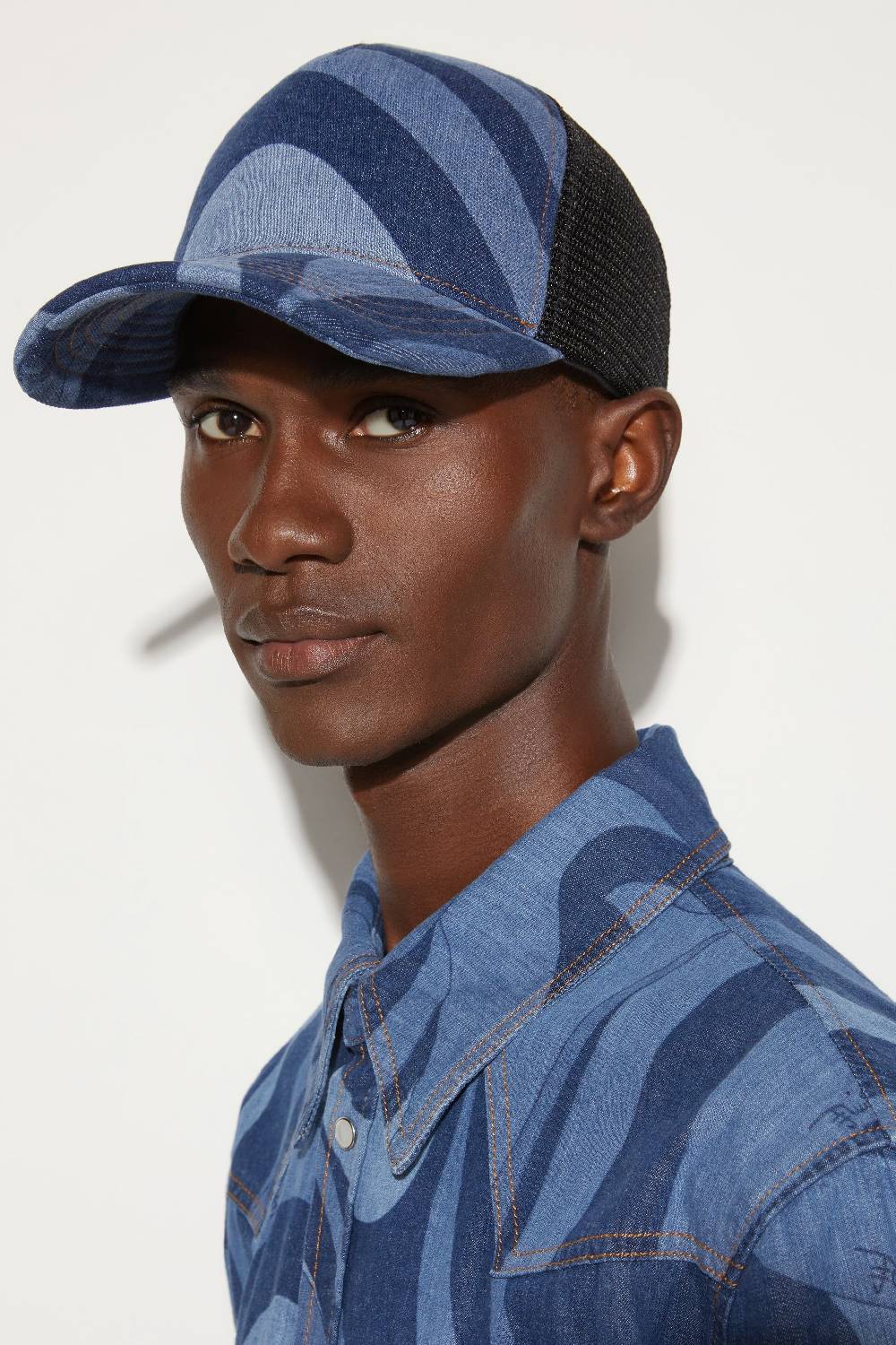 Pucci Cappello trucker in denim con stampa Marmo Promozione Limitata