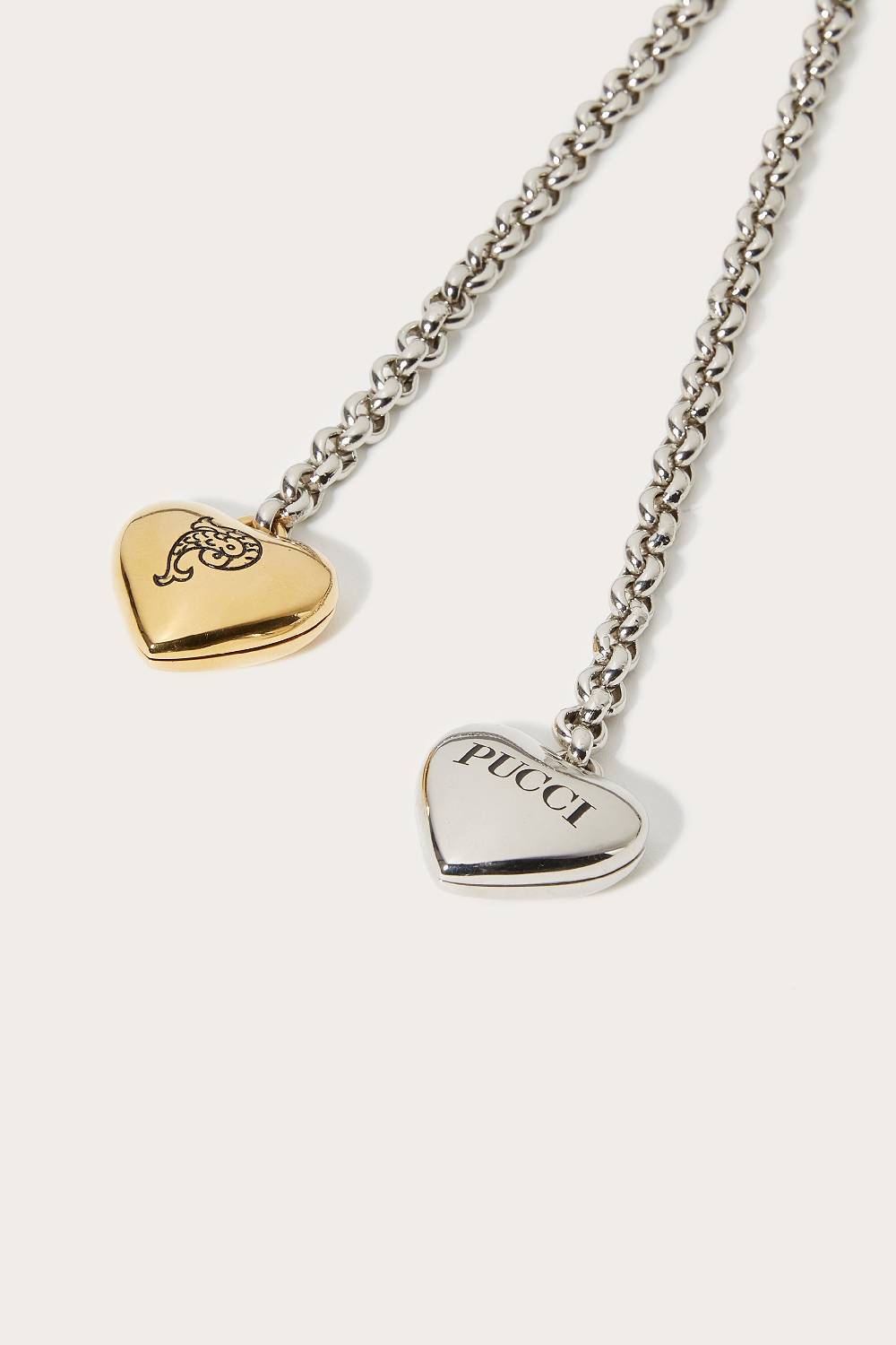 Pucci Collana con ciondoli a cuore Spedizione gratuita
